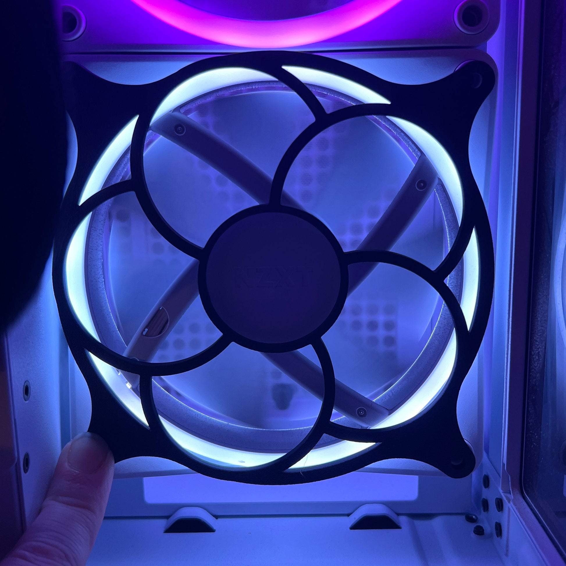 This minimalist flower-shaped custom PC fan grill enhances both the cooling efficiency and aesthetic of your gaming setup. Compatible with most standard PC fans, its a unique, functional piece for gamers.